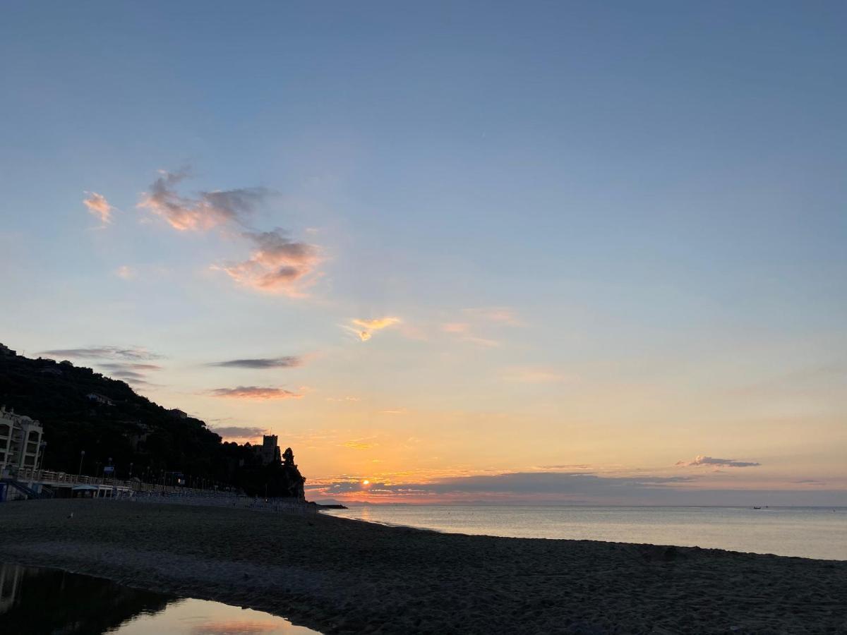 Bed and Breakfast A Casa Di Elena Finale Ligure Exteriér fotografie